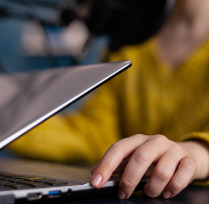 Computer-Assisted Interviewing: Complete Guide for Modern Research Teams
